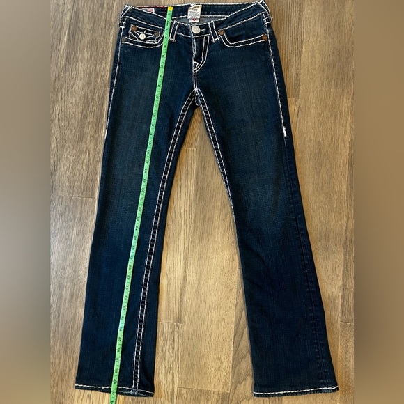True Religion Dark Blue Jeans with White Stitching - Picture 3 of 5